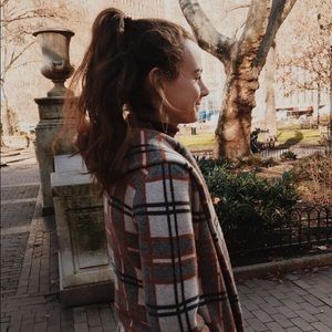 Meet your Posher, Annie